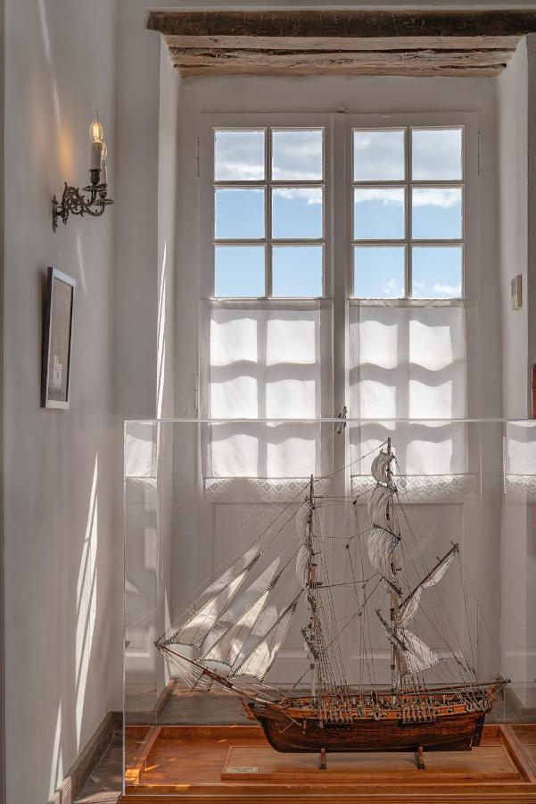 The 1813 Painter'S Villa By Neuvel Galaxidi Exterior photo