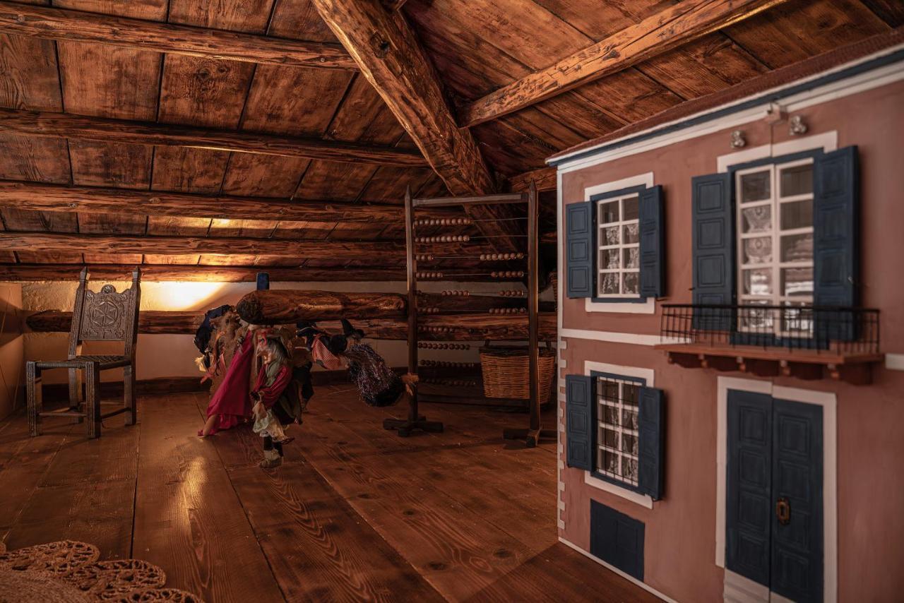 The 1813 Painter'S Villa By Neuvel Galaxidi Exterior photo